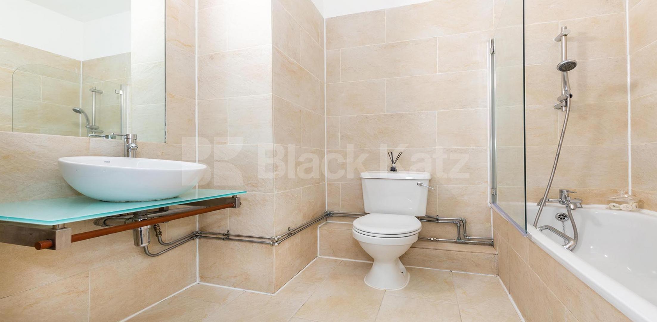 			STUNNING 1 BED WAREHOUSE APARTMENT, 1 Bedroom, 1 bath, 1 reception Apartment			 ABILITY PLAZA-KINGSLAND ROAD, DALSTON/HAGGERSTON